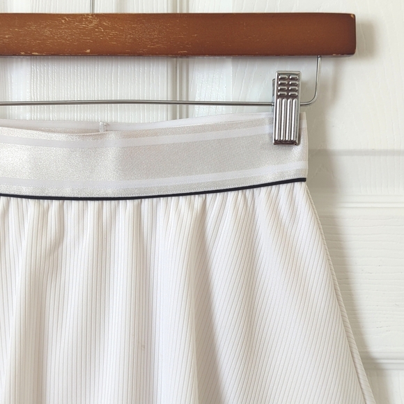 Nike Court Dri-Fit Flouncy Ribbed Knit High Waisted Mini Tennis Skort White XS - Picture 3 of 13